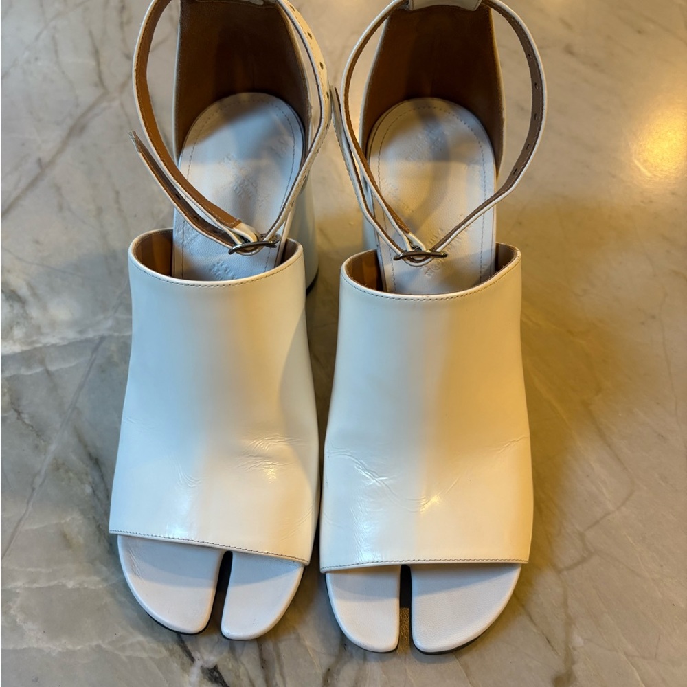 Maison Margiela Leather Tabi Sandals
